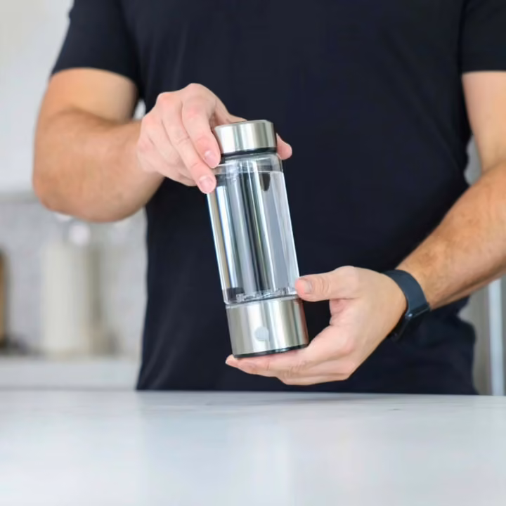 Aktivierung der Aquivor Wasserstoffflasche per einfachem Knopfdruck